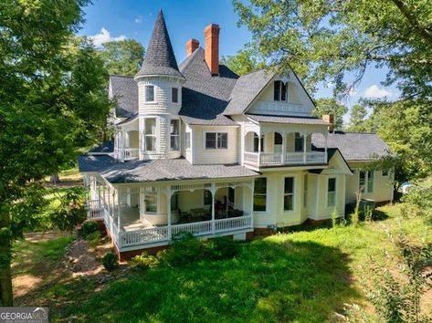 GA Real Estate - Georgia Homes For Sale | Zillow Georgia Homes, Victorian Houses, Victorian Homes, Old Houses, Yorkshire, Homes For Sale, Perfect Place, Georgia, Dream House