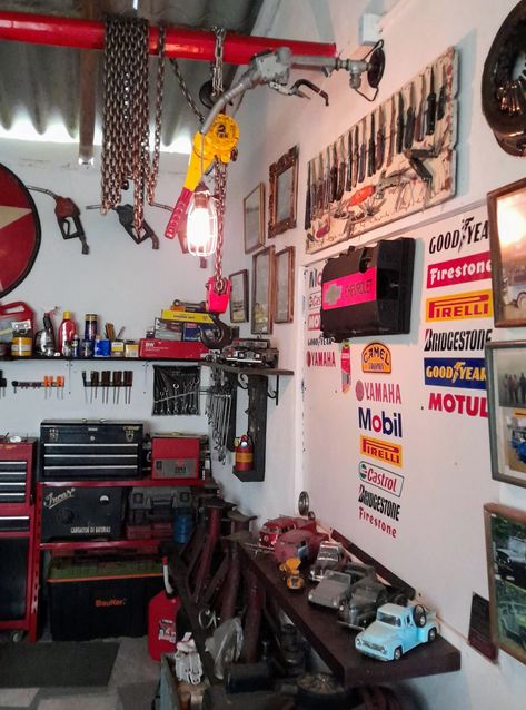 Garage Theme Cafe, Girly Garage Ideas, Job Aesthetic, Garage Goals, Uk Garage, Garage Workshop Layout, Man Garage, Workshop Layout, Garage Storage Solutions