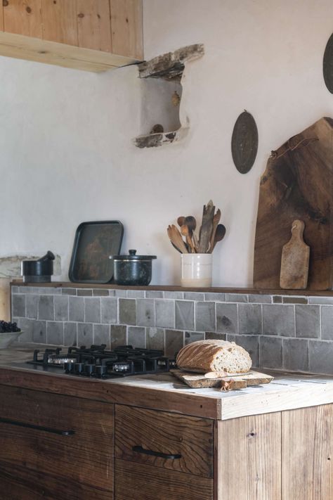 Live-Work French Country-Style: Epure's House and Ceramics Studio in Charente-Maritime Daybed In Living Room, Wabi Sabi Kitchen, Limestone Wall, Old Fireplace, Interior Minimalista, French Countryside, Ceramic Studio, French Country Style, Kitchen Tiles