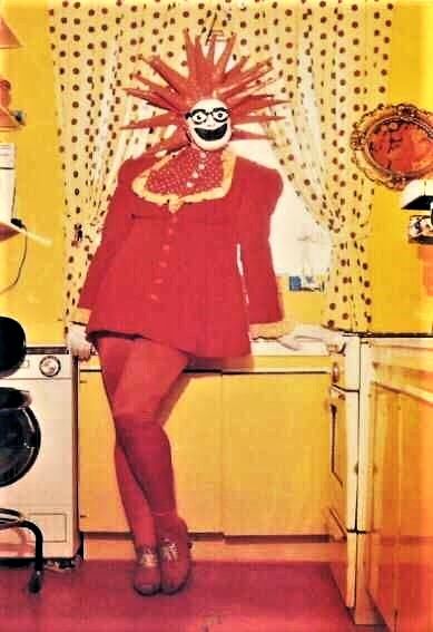 Leigh Bowery Leigh Bowery, Blitz Kids, Horror House, Club Kids, Funky Art, Costume Design, Design Inspo, Consciousness, Wearable Art