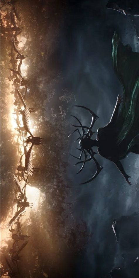 Hela - Thor Ragnarok Hela Vs Valkyrie, Hela Aesthetic, Asgardian Aesthetic, Thor Ragnarok Wallpaper, Hela Thor Ragnarok, Thor Ragnarok Valkyrie, Thor Ragnarok Hela, Hela Thor, Heroes Vs Villains