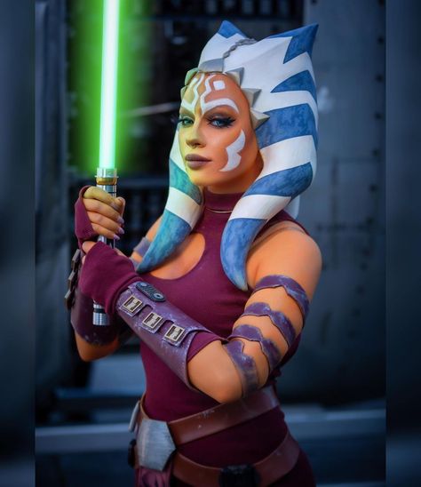 Cosplay your way to the galaxy far, far away with this incredible Ahsoka Tano costume headpiece! Perfect for Halloween, this accessory is a must for all Star Wars fans. Get yours now on Amazon and complete your epic transformation. 💫🪄 #HalloweenCostumes #Cosplay #StarWars #AhsokaTano IG Credit: @merax_cosplay and @sf.photographia Ahsoka Tano Costume, Disney Couple Costumes, Ahsoka Tano Cosplay, Star Wars Ahsoka Tano, Star Wars Makeup, Star Wars Clone, Star Wars Halloween, Star Wars Ahsoka, Epic Cosplay