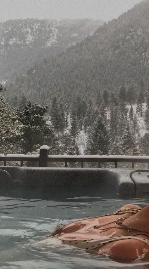 Hot Tub In Snow Aesthetic, Ski Trip Hot Tub, Hot Tub In The Snow, Winter Hot Tub Aesthetic, Winter Trip Aesthetic, Snow Hot Tub, Hot Tub In Winter, Hot Tub Aesthetic, Winter Hot Tub