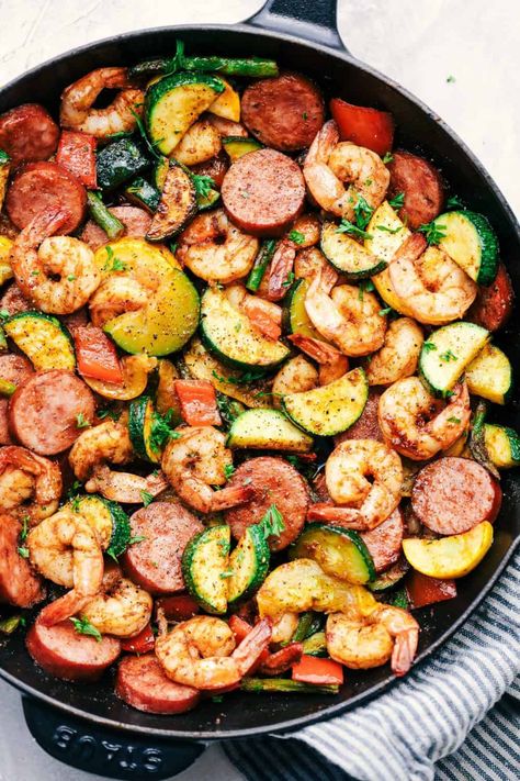 Cajun Shrimp and Sausage Vegetable Skillet Cajun Shrimp And Sausage, Vegetable Skillet, Shrimp And Sausage, Summer Seafood Recipes, Shrimp Sausage, Shrimp And Vegetables, Boiled Egg Diet Plan, Resep Diet, Summer Veggies