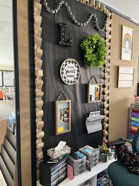 Reading And Math Bulletin Board Ideas, Gallery Wall In Classroom, Vintage Teachers Desk Makeover, Rustic Classroom Ideas, High School Sped Classroom Decor, Black Bulletin Board Classroom, Vintage Bulletin Board Ideas, Aesthetic Classroom Decor Middle School, Dark Boho Classroom