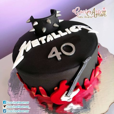 Pastel padrisimo de Metallica 🤘 #PastelesFondant #MetallicaCake Metallica Cake, Monster Cake, Fondant, Metallica, Cake Decorating, Birthday Cake, Pastel, Baking, Cake