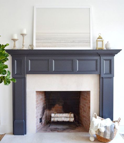 Painted Fireplace Mantels, Farmhouse Fireplace Mantels, Grey Fireplace, Серая Кухня, Paint Fireplace, Family Room Fireplace, Fireplace Mantel Decor, Farmhouse Fireplace, Fireplace Remodel