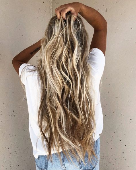 Beach Hair Color, Beachy Blonde Hair, Surfer Girl Hair, Beach Blonde Hair, Surf Hair, Surfer Hair, Beachy Hair, Blonde Hair Inspiration, Blonde Hair Looks