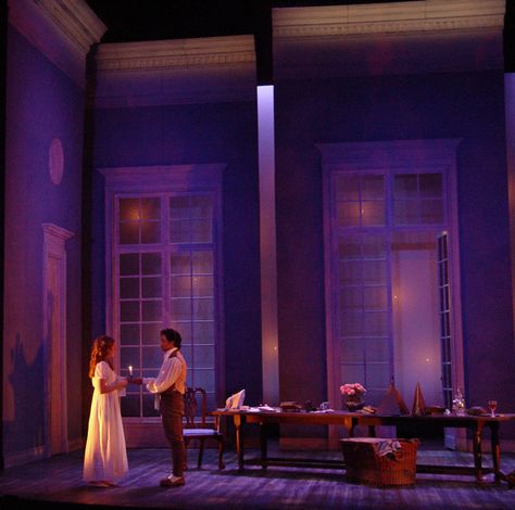 Gianni Schicchi, Lighting Design Theatre, Set Theatre, Stage Lighting Design, Lighting Design Inspiration, Theatre Inspiration, La Traviata, Theatre Lighting, Purple Lighting