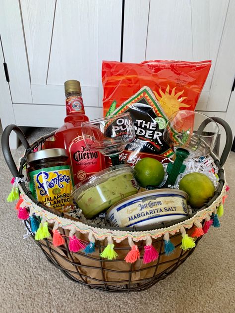 Nacho Raffle Basket, Summer Prize Basket Ideas, Spring Basket Raffle Ideas, Michelada Gift Basket Ideas, Patio Gift Basket Ideas, Fiesta Themed Gift Basket, Creative Raffle Baskets, Margarita Raffle Basket Ideas, Chili Gift Basket Ideas