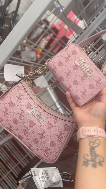 𝒞𝓊𝓉𝑒 𝓋𝒾𝓇𝒶𝓁 𝓉𝒽𝒾𝓃𝑔𝓈 ♥♡ on Instagram: "Burlington finds 💖✨ #fyp #fypシ #viral #viralreels #burlington #burlingtonfinds #juicycouture #hellokitty" Burlington Finds, Marshalls Finds, Teen Outfits, Girly Bags, Juicy Couture Bags, Couture Bags, Cute Accessories, Cute Bags, Fall Winter Outfits