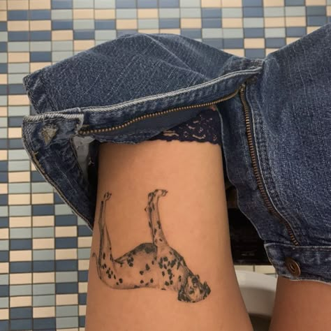 1/2 Tattoos, Brittany Broski Tattoo, Upper Knee Tattoo, Minimal Tattoo Ideas, Dinosaur Tattoo, Cute Tats, 3d Tattoos, Jewelry Tattoo, Dainty Tattoos