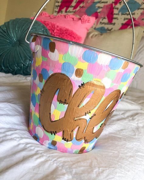 Easter buckets are in 🐇🌟🤍💗 Painted Buckets Ideas, Painted Easter Baskets, Painted Buckets, Bucket Gifts, Bucket Ideas, Easter Buckets, Personalized Easter Gifts, Gift Storage, Personalized Easter Basket