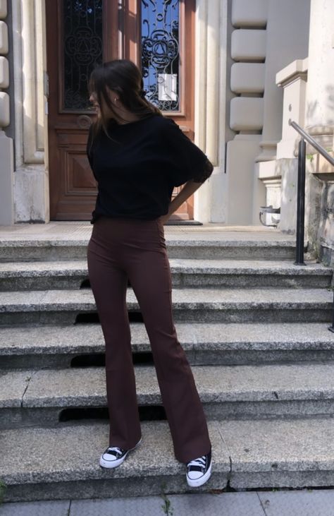 Brown Ribbed Pants Outfit, Brown Flare Pants Outfit Winter, How To Style Brown Flared Pants, Brown Flare Leggings Outfit Winter, Brown Flare Leggings, Maroon Flare Leggings Outfit, Brown Cord Flares Outfit, Brown Leggings Outfit Summer, Maroon Flare Pants Outfit