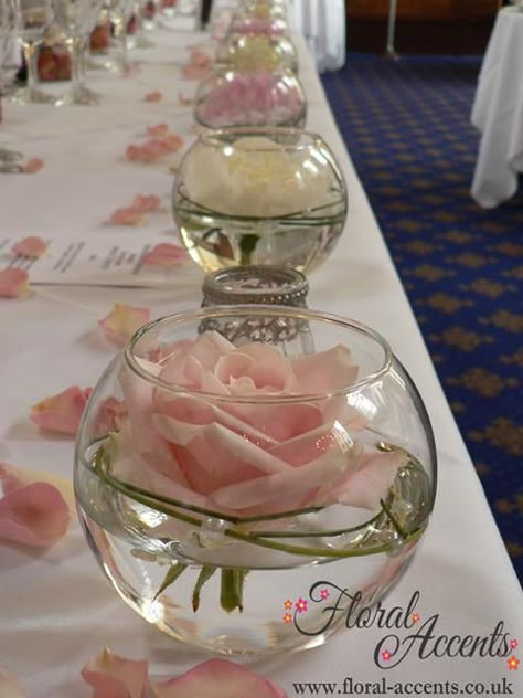 Tafel Decor, Candle Cups, Wedding Breakfast, Wedding Table Decorations, Long Table, Deco Floral, Floating Candles, Wedding Table Centerpieces, Centre Pieces