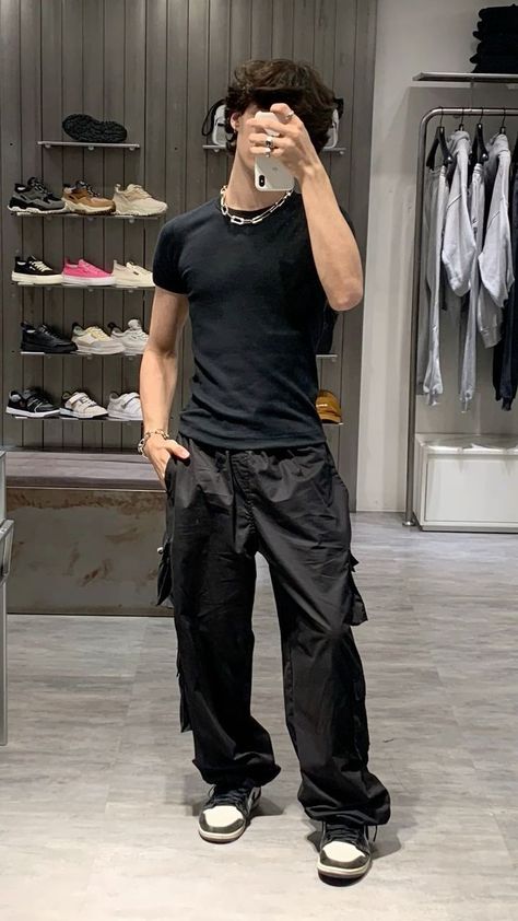 Boy Outfit Inspo Aesthetic, Fit Boy Aesthetic, Casual Men Outfits Aesthetic, Masculine Outfits Men, Outfits Aesthetic Hombre, Star Boy Aesthetic, Boys Outfits Aesthetic, Boy Outfits Aesthetic, Boys Aesthetic Outfits