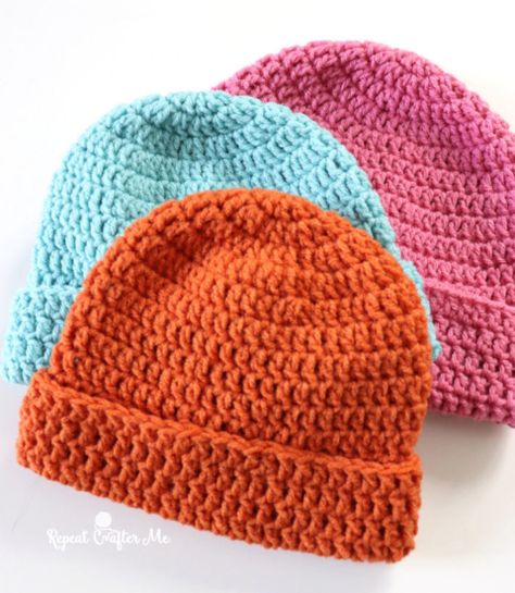 Crochet Beanie With Fold Up Brim, Crochet Beanie From Top Down, Crochet Hats To Donate, Repeat Crafter Me Hat, Fold Over Beanie Crochet Pattern, Crochet Beanie With Brim, Adult Beanie Crochet Pattern Free, Crochet For Charity Patterns, Kids Crochet Beanie Free Pattern