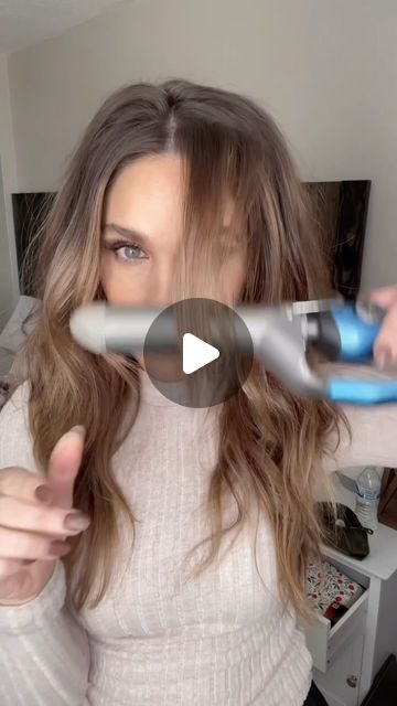 Brooke Roundy Hair Tips Makeup Tips on Instagram: "2 ways to fix the split! Save this for those second day hair days when they don’t want to behave 🤣

Tools used: @babylissprousa 1 1/4” curling iron and @chihaircare flat iron - I used these tools when I styled hair years ago and I’ve had them for almost ten years! They are salon grade and last forever! 

#hair #hairhack #hairtips #extendyourwash #hairtutorials #hairforyou" 2” Curling Iron, Flat Hair Fix Tips, How To Use A Curling Iron, Second Day Hair, Flat Iron Tips, Good Curling Irons, Styled Hair, Second Day Hairstyles, Curling Iron Hairstyles