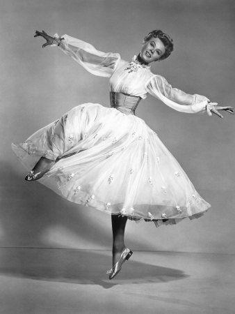 Verra Ellen, 18 inch waist, amazing dancer, and in White Christmas. Role Model Vera Ellen, Rosemary Clooney, Vintage Actresses, Dance Inspiration, New York Canvas, Dance Images, Classic Movie Stars, Shall We Dance, Fred Astaire