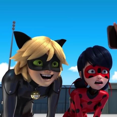 Miraculous Ladybug Screenshots, Miraculous Pfp, Cat Noir And Ladybug, Miraculous Ladybug And Chat Noir, Miraculous Ladybug And Cat Noir, Ladybug E Catnoir, Catnoir And Ladybug, Adrian And Marinette, Ladybug Movie