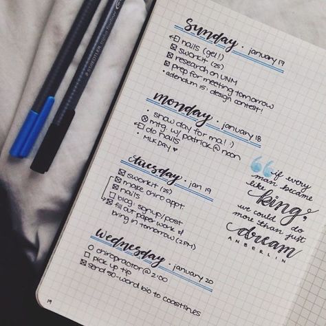 Credit to tumblr user successaesthetics #studyspo #studyblr #bulletjournal #journal #stationery #study #planner #planneraddict Square Grid Journal Ideas, Minimalistic Journaling, Grid Journal Ideas, Bullet Journal Format, Journal Format, Planning School, Grid Journal, Goals Bullet Journal, Square Grid