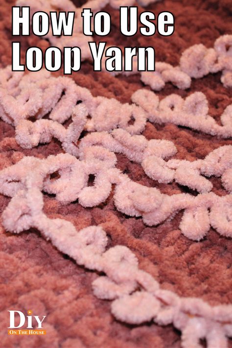 Want to know how to use loop yarn? I give you tips to using loop yarn, knit and purl stitch, how to finish off loop yarn - and more! All loop yarn instructions you need for a loop yarn project. Learn how to crochet with loop yarn in this video: https://youtu.be/aeiFBGjYQ-w #diyonthehouse Diy Finger Knitting, Yarn Projects Crochet, Loopy Yarn, Yarn Animals, Finger Knitting Projects, Chunky Crochet Blanket Pattern, Diy Knit Blanket, Rag Rug Tutorial, Yarn Project