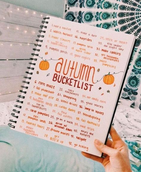 Easy Cute Fall Crafts, Fall Activities With Friends, Fall Notes, Fall Goals, Autumn Bucket List, Halloween Bucket List, Fall Szn, Halloween Buckets, Fall Mood Board