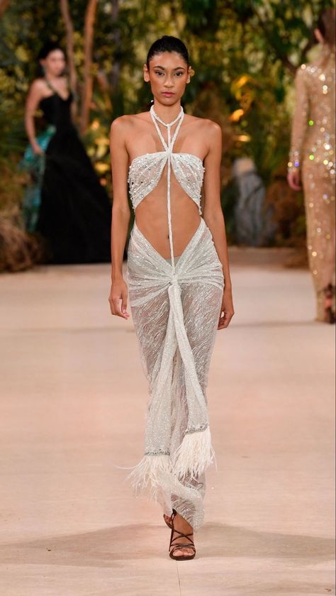 How To Style Sheer Lace Dress, Spring Summer 23 Runway, Mermaid Couture, Beach Couture, Area Dress, Spring Summer Runway, Summer Fashion Week, Area Fashion, Spring Summer 23