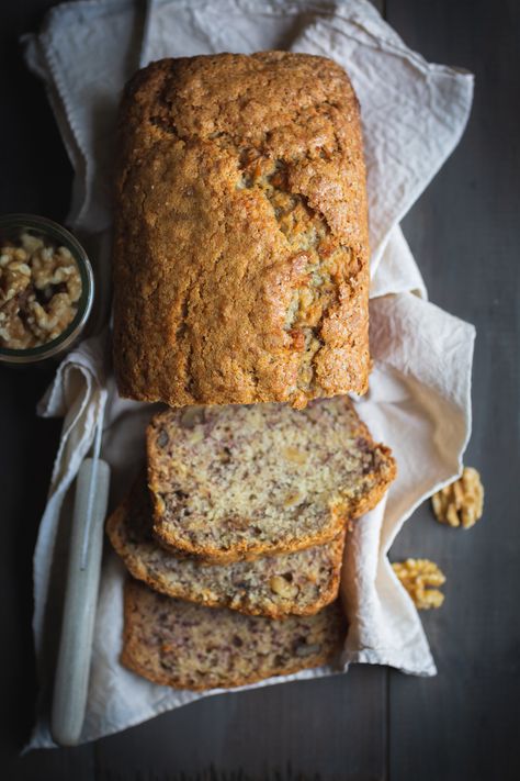 Banana Pecan Bread, Vegan Banana Bread Recipe, Vegan Breads, Raw Recipes, Vegan Raw, Coconut Pecan, Vegan Banana Bread, Vegan Bread, Sweet Cravings