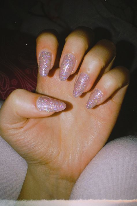 Cute glittery nails, nails and spa, inspo nails, disco nails, sparkly glittery, glittery nails, nail Art, nail design, cute nail designs, cute nail pose, disco, sparkle, polish, nail polish, trendy, nails aesthetic, aesthetic Clear Sparkling Nails, Nail Inspo Shiny, Clear And Sparkle Nails, Disco Bachelorette Nails, Party Nails Aesthetic, Glossy Glitter Nails, Micro Glitter Nails, Last Disco Nails, Cute 18th Birthday Nails