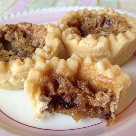 Coconut Pecan Raisin Butter Tarts Raisin Butter Tarts, Butter Tarts Recipe, Canadian Butter Tarts, Mini Recipes, Baking Pie, Coconut Tart, Frozen Pie Crust, Pie Crust Dough, Tarts Recipe