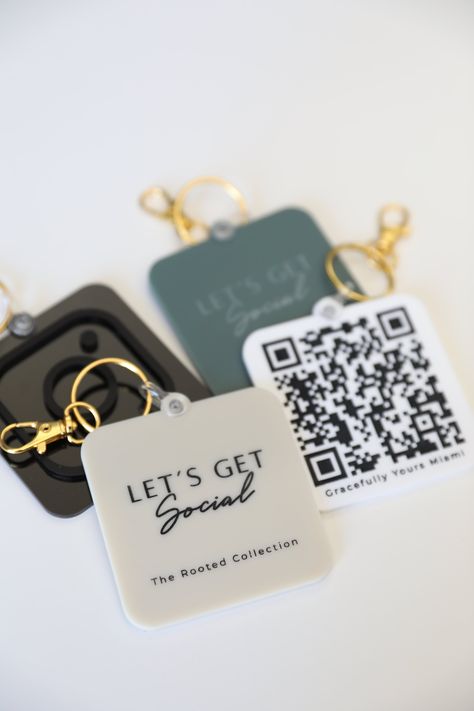 These double sided keychains are perfect for the small business owners always on the run.  𝐃𝐈𝐌𝐄𝐍𝐒𝐈𝐎𝐍𝐒/𝐌𝐄𝐀𝐒𝐔𝐑𝐄𝐌𝐄𝐍𝐓𝐒: 2.5" x 2.5"  + available in different acrylic options  + light color acrylic will have BLACK text and QR code as white will not show and make it hard to scan  + dark color acrylic will have white text and QR code + design fee is just that- a design fee for custom orders, QR code keychain not include . Order will be canceled if purchased alone. Design fee will Qr Code Marketing Ideas, Acrylic Crafts To Sell, Swag Bag Ideas Business, Qr Keychain, Keychain Design Ideas, Cricut Business Ideas, Acrylic Qr Code, Small Business Studio, Business Keychain