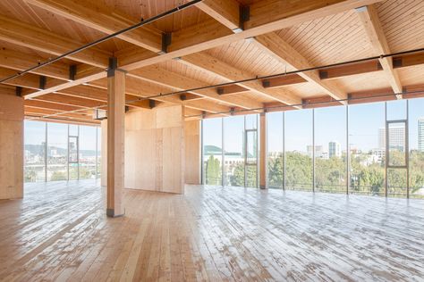 Glass facade reveals timber structure of Portland office building Wooden Structure Architecture, Mass Timber Architecture, Clt Architecture, Cross Laminated Timber, Mass Timber, Architecture Structure, Wooden Office, Timber Architecture, Timber Roof