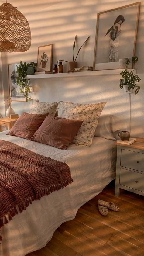 Decor Ideas Bedroom, Redecorate Bedroom, Cozy Room Decor, Home Decor Living Room, Ideas Living Room, Apartment Decor Inspiration, Dream Room Inspiration, Room Makeover Bedroom, Room Makeover Inspiration