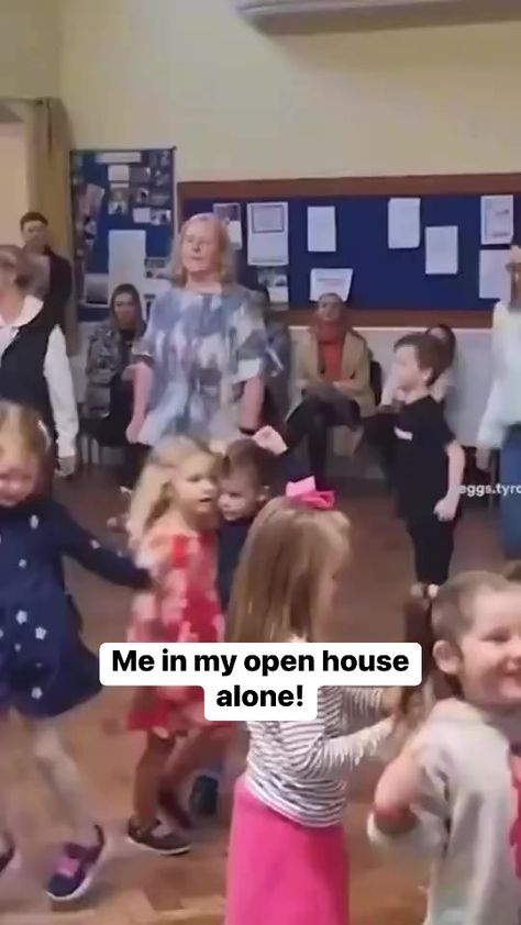 Me in my open house alone #dance | Miguel Hernandez | Miguel Hernandez · Original audio Dance Fails, Epic Fail Pictures, Funny Dancing Gif, Inanimate Objects, Library Aesthetic, Vines Funny Videos, Funny Video Clips, Best Friends Funny, Dance Humor