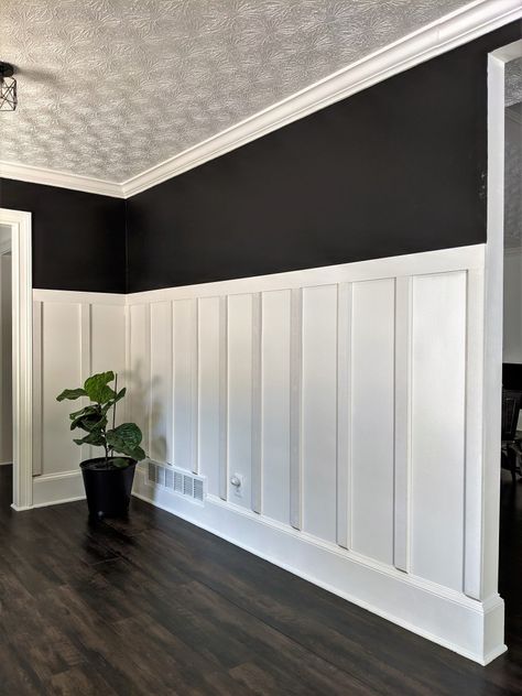 White Board And Batten Wall, All White Walls, Black And White Board, White Board And Batten, Batten Wall, Black Accent Walls, Board And Batten Wall, Modern Entryway, Wallpaper Accent Wall