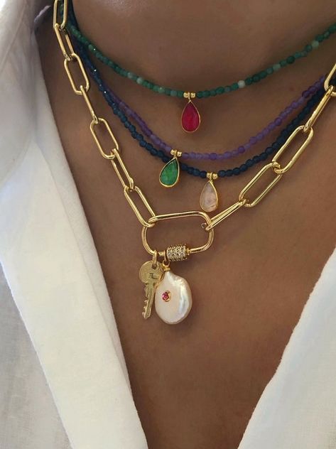 Carabiner Necklace, Gold Ruby Necklace, Gold Gemstone Necklace, Chunky Gold Necklaces, Elisha Cuthbert, Boho Styl, Lock Necklace, Gold Bead Necklace, Dope Jewelry