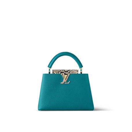 Capucines Collection for Women | LOUIS VUITTON - 2 Louis Vuitton Capucines Bb, Expensive Fashion, Handbag Cake, Louis Vuitton Capucines, Luxury Bags Collection, Crochet Bag Tutorials, Perfect Purse, Woman Bags Handbags, Louis Vuitton Official