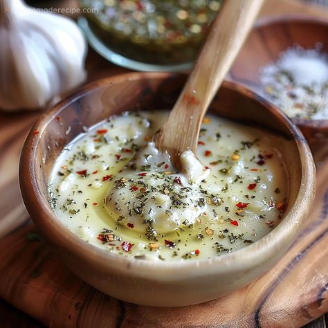 Homemade Garlic Sauce For Pizza - My Home Made Recipe Homemade Garlic Pizza, Buttery Garlic Sauce For Pizza, Italian Garlic Sauce Recipe, White Pizza With Garlic Sauce, Garlic Sauce For Pizza Crust, Creamy Garlic White Pizza Sauce, Garlic Sandwich, Mediterranean Garlic Sauce Recipe, Garlic Butter Sauce For Pizza