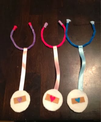 ItsMommysChoice: DIY Stethoscope Preschool Career Crafts, Community Helpers Art Activities, Personal Narrative Examples, Diy Stethoscope, Bumblebee Craft, Community Helpers Art, Community Helpers Week, Doctor Craft, Community Helpers Preschool Crafts