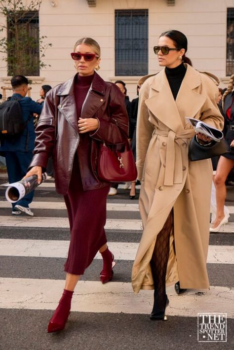 Milan Fashion Week Spring/Summer 2025 Street Style Milan Fashion Street Style, Milan Fashion Week Spring 2023, Milano Street Style 2022, Milan Fashion Week 2024, Milan Fw 2022 Street Style, Colorfull Style, Milan Fashion Week Street Style Fall 2022-2023, Pear Body Shape Fashion, Milan Style