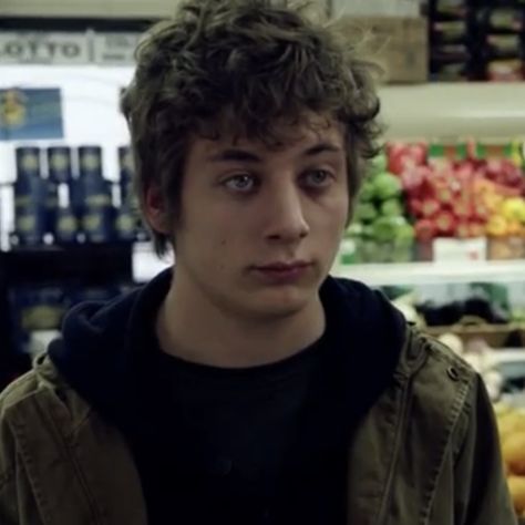 Season 1 Lip Gallagher, Lip Shameless Season 1, Phillip Shameless, Nick Gehlfuss Shameless, Shameless Lip Gallagher, Lip Gallagher Season 1, Lip From Shameless, Jeremy Allen White Shameless, Shameless Pfp