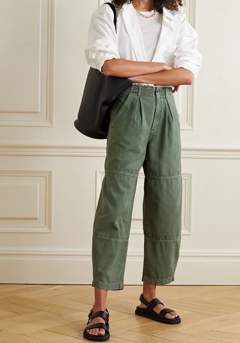 Green Jeans Outfit Aesthetic, Khaki Aesthetic, Jeans Outfit Aesthetic, Green Jeans Outfit, Alex Riviere, Green Khaki Pants, Khaki Pants Outfit, Khakis Outfit, Khaki Cargo Pants