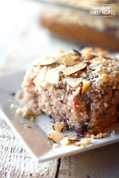 This Cranberry Almond Coffee Cake is perfect for breakfast and brunch. Infused with cranberry and almond flavor then topped with a crumbly almond strudel. Almond Strudel, Cake Mix Coffee Cake, Strudel Topping, Cranberry Coffee Cake, Almond Coffee Cake, Almond Coffee, Almond Bread, Cranberry Almond, Cranberry Bread