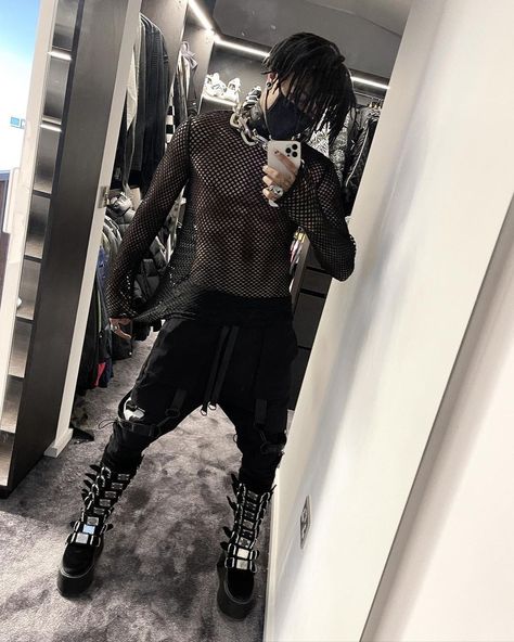 Black Aesthetic Fashion, Goth Fashion Men, Eboy Outfit, Rave Outfits Men, Techno Outfit, F Men, Black Outfit Men, Rave Fits, Goth Guys