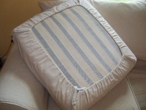 Diy Patio Cushions, Diy Cushion Covers, Diy Seating, Sewing Cushions, Couch Cushion Covers, Chair Cushion Covers, Upholstery Diy, Outdoor Cushion Covers, Patio Furniture Cushions