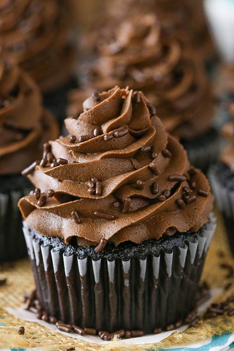 Cupcakes With Chocolate Frosting, Homemade Chocolate Cupcakes, Best Chocolate Cupcakes, Chocolate Cupcakes Moist, Cupcakes With Chocolate, Cupcake Recipes Chocolate, Best Chocolate Cake, Melted Chocolate, English Breakfast