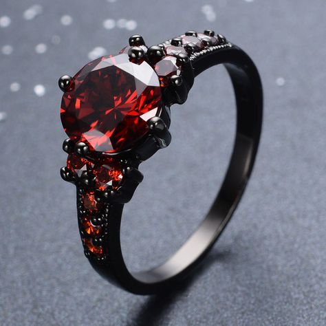 Red Garnet 925 Silver 14KT Black Gold Finish Women's Wedding Engagement Ring Red Stone Jewelry, Anting Manik, Rings Red, Ruby Wedding Rings, Gothic Engagement Ring, Necklace Locket, Red Stone Ring, Black Gold Jewelry, Wedding Rings Round