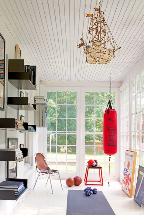 sunroom ideas Mudroom Sunroom, Small Sunroom Ideas, Mini Gym At Home, Sunroom Dining Room, Sunroom Living Room, Mini Gym At Home Ideas, Mini Home Gym, Sunroom Dining, Home Gym Ideas