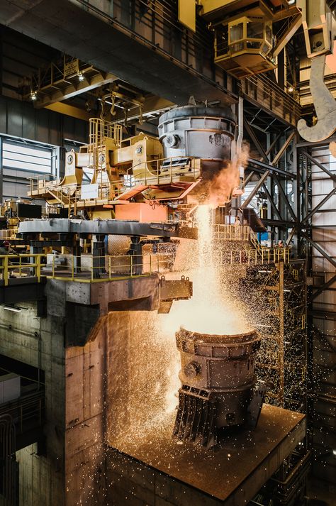 Enter the 9,000-Degree Hell That Melts 2 Million Tons of Steel a Year | WIRED Factory Photography, Industrial Exterior, Industrial Shop, Industrial Apartment, Steel Mill, Canton Ohio, Industrial Factory, Industrial Bedroom, Industrial Architecture